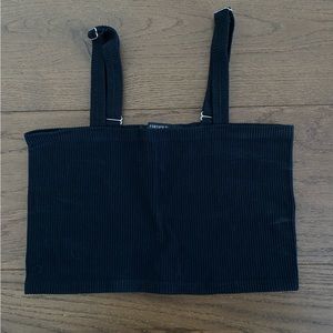 forever21 - plain black cropped tank